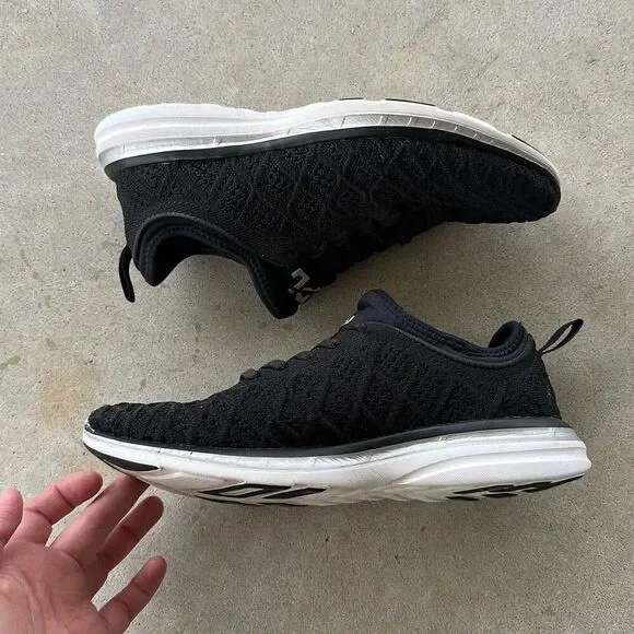 APL Women's TechLoom Phantom Propelium Sneakers Black Women’s Size 7 - Picture 12 of 12